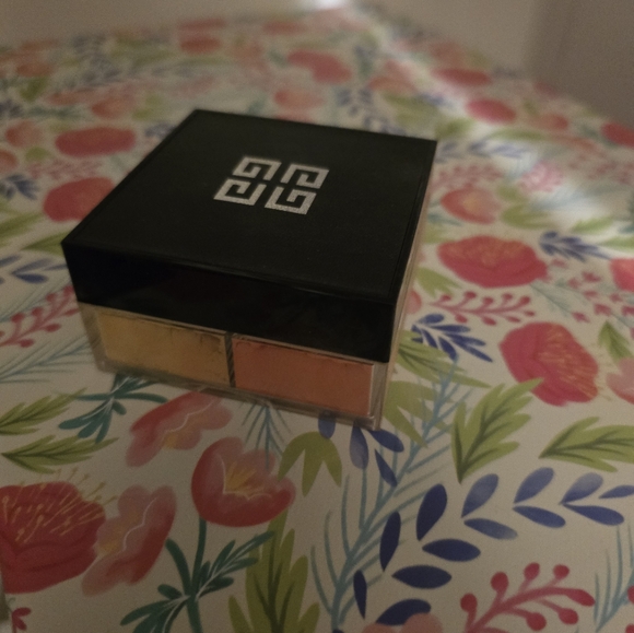 COPY - Givenchy prisme Libre setting powder - Picture 4 of 6